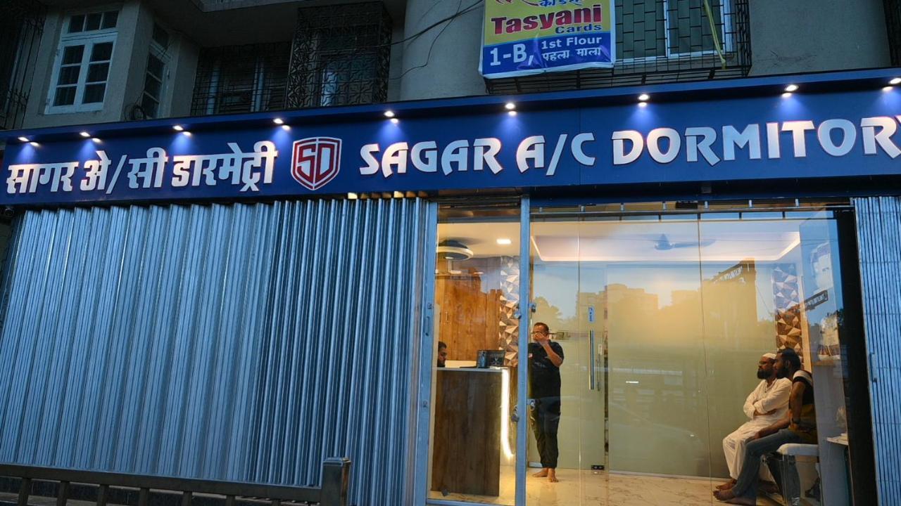 Sagar Dormitory Andheri - Nearest To Andheri Railway Station West Bombay Esterno foto