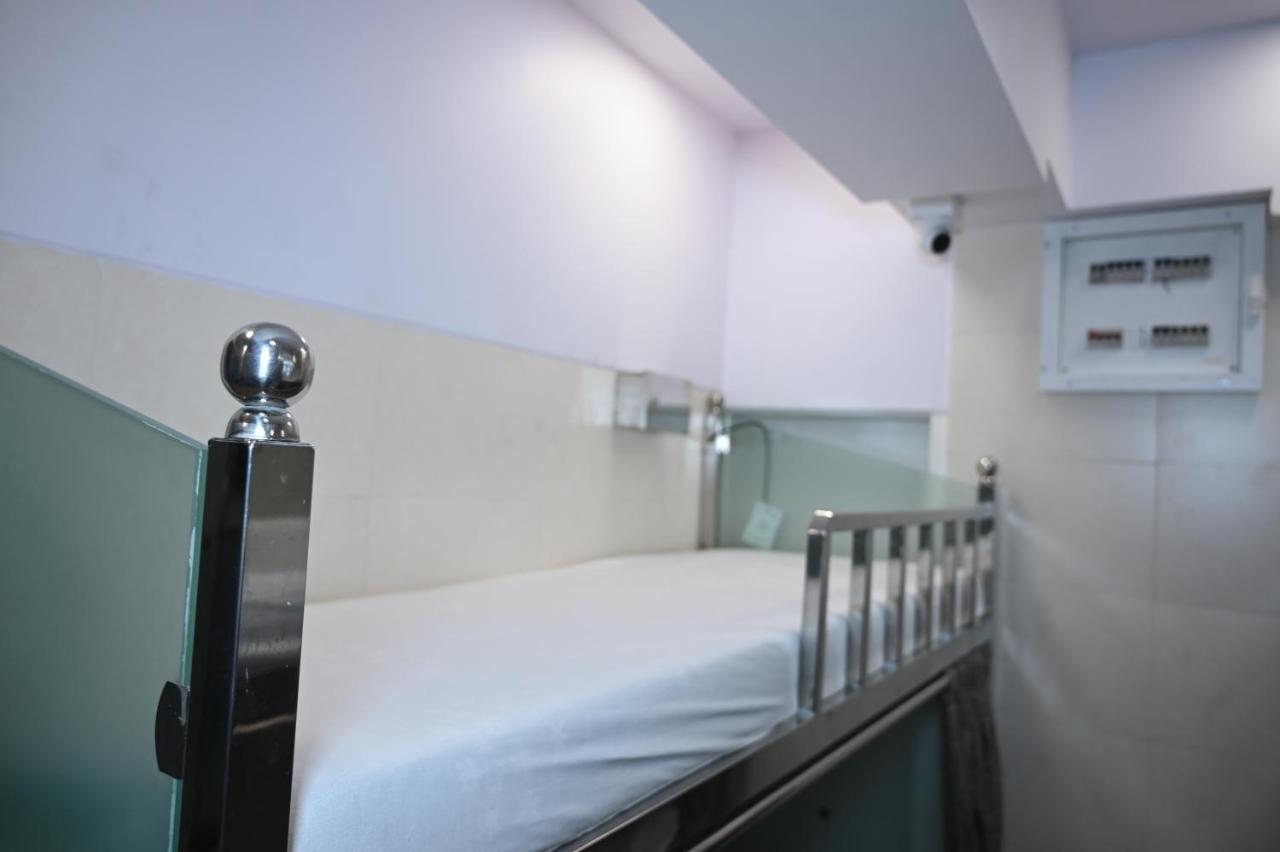 Sagar Dormitory Andheri - Nearest To Andheri Railway Station West Bombay Esterno foto